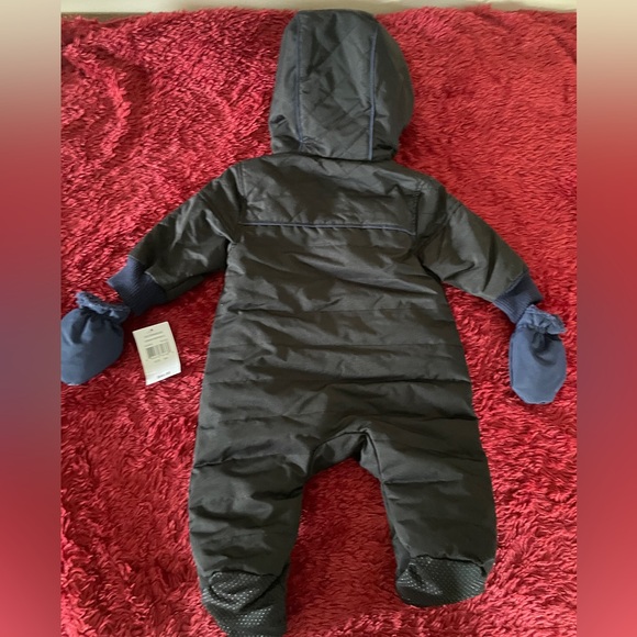 Urban Republic Baby Boy Snowsuit in Navy Blue set with mittens! 9M - Picture 2 of 6